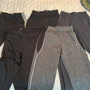 5 Boys activewear pants size 10/12